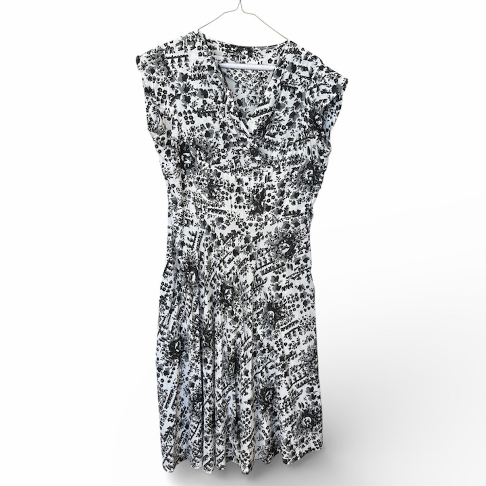 Elegant Black and White Patterned Dress